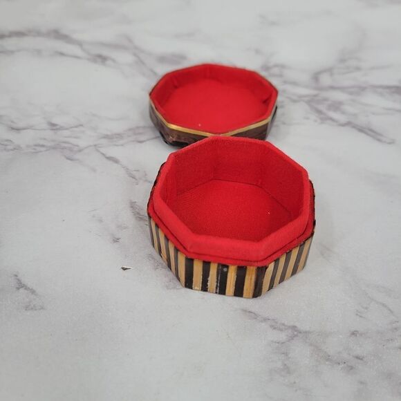 Bamboo Tropical Octagon Trinket Jewelry Box - Picture 14 of 16